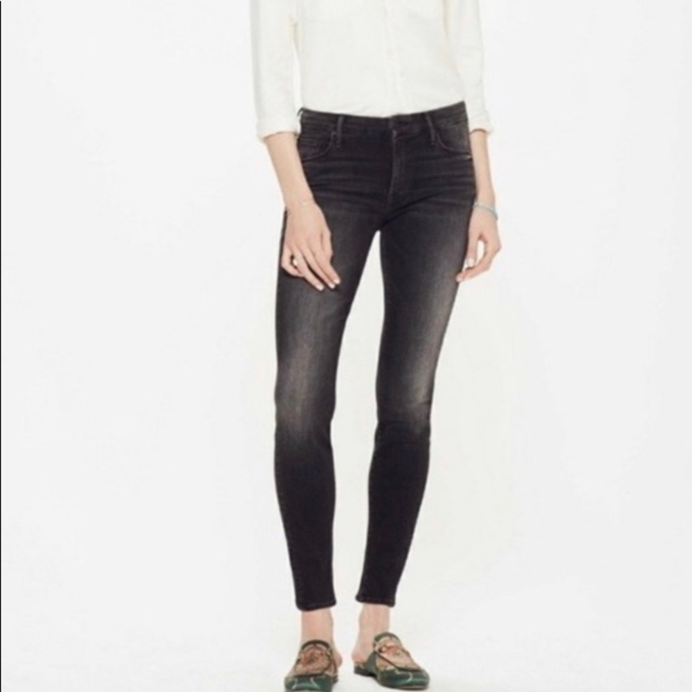 EUC Mother High Waisted Looker Ankle Fray in Nighthawk  size 29